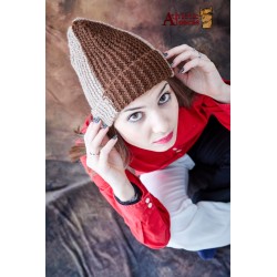 cappello beige e marrone