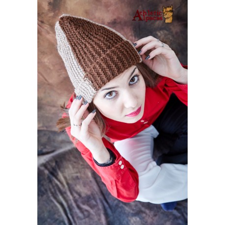 cappello beige e marrone